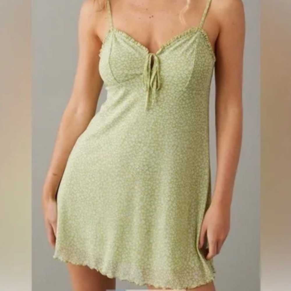 NWT, American Eagle Women’s Floral Feminine Green/White Slip Dress, Size Medium